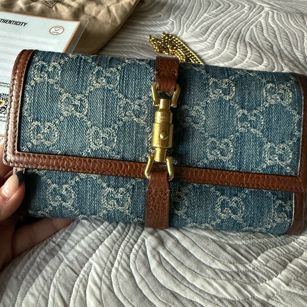 GUCCI DENIM Leather Crossbody on chain - Picture 3 of 6